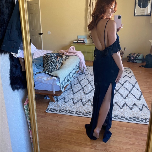 Ferrara Dress - Navy - Reformation - Picture 8 of 8